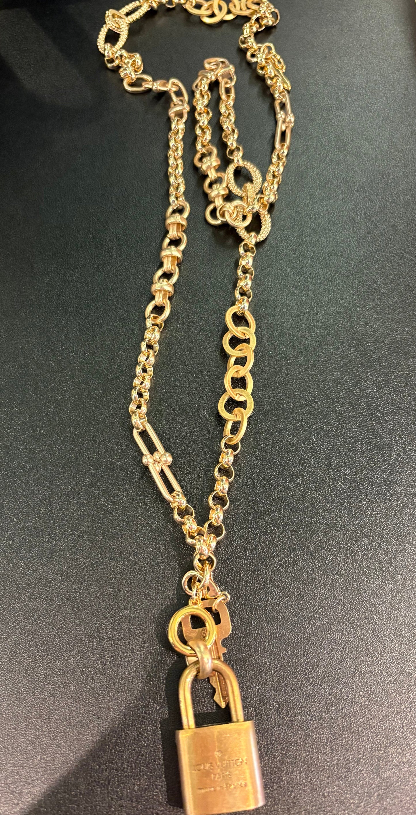 Louis Vuitton Long Toggle Lock