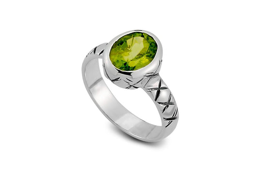 SS/18K Peridot Ring