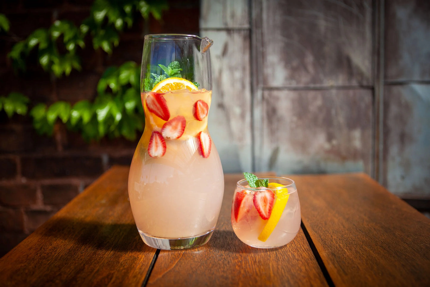 Good Company Curve Pitcher