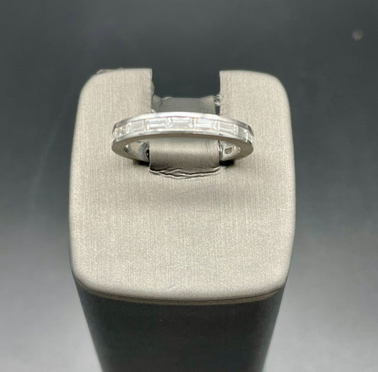 14kt WG 3/4 Baguette 1ct